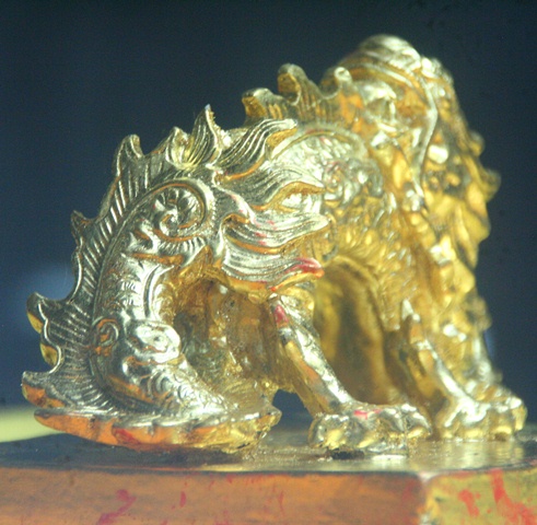 Triển l&atilde;m 11 ấn rồng v&agrave;ng tinh xảo triều Nguyễn 